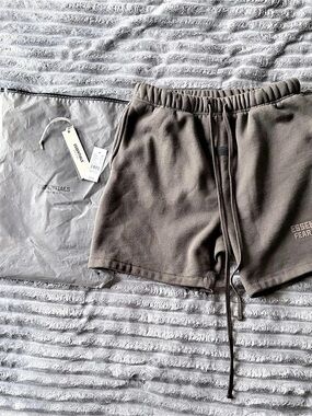 Essentials Fear of God Essentials Shorts Athletic Shorts in off-black Size M